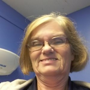 Meet your Posher, Claudia